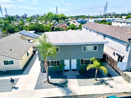 2828 E 70th St #2828 Photo 1