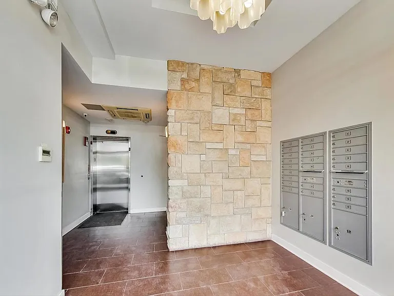 3245 N Ashland Ave #2E — Photo 13