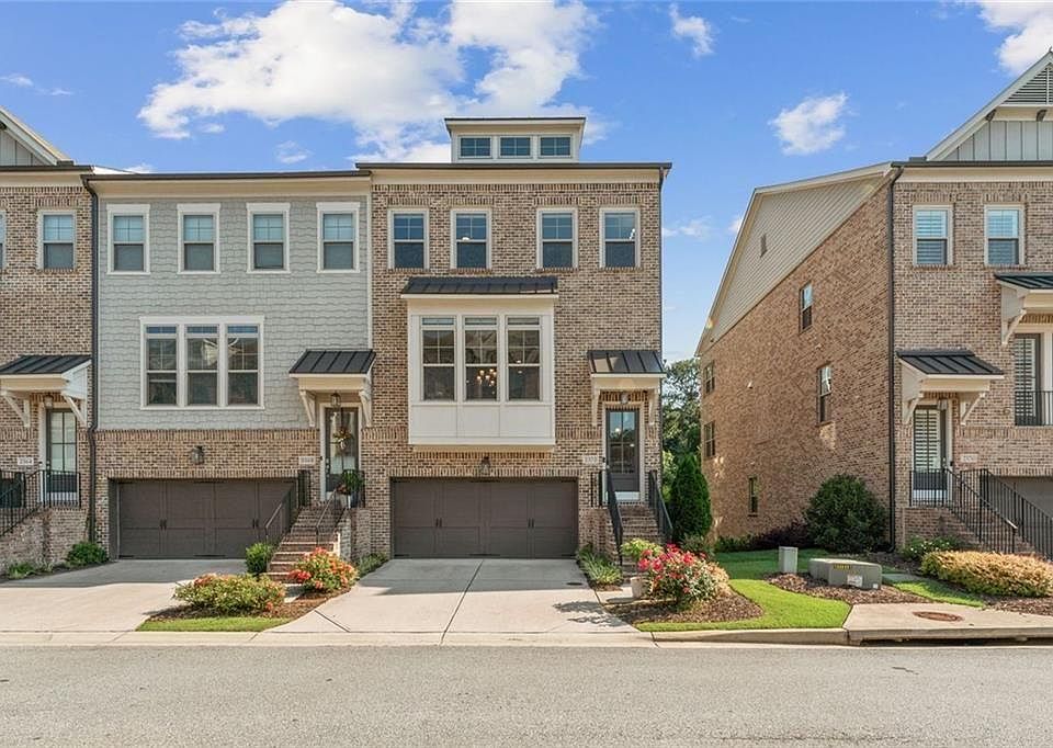 1st image of 2372 Montford Pl SE