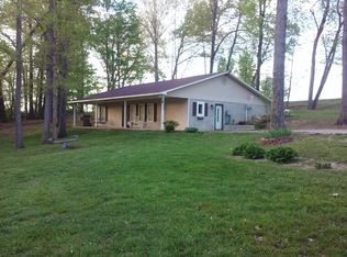 2028 Tinchtown Rd, Jamestown, TN 38556