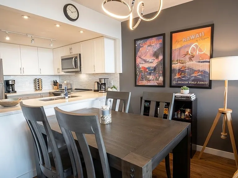 1045 Quayside Dr #605 — Photo 3