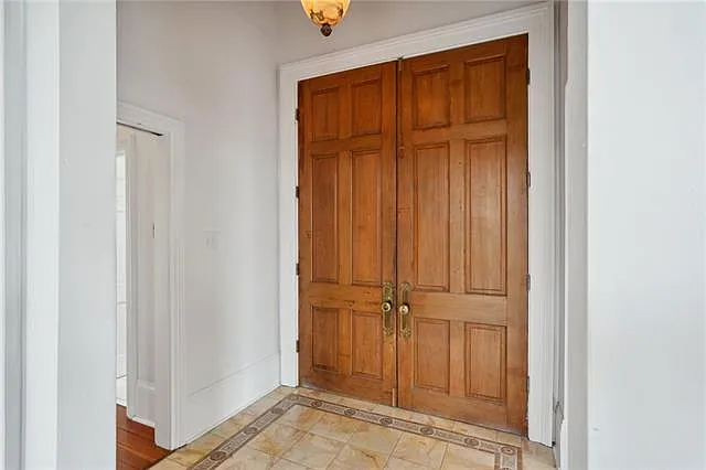 1104 Dauphine St #3 — Photo 3