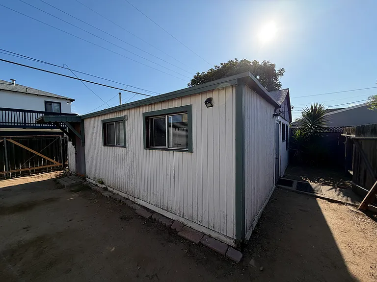 222 Elder Ave — Photo 26
