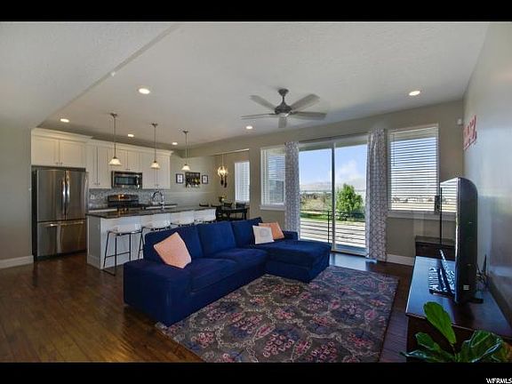 3rd image of 2322 S Long Dr