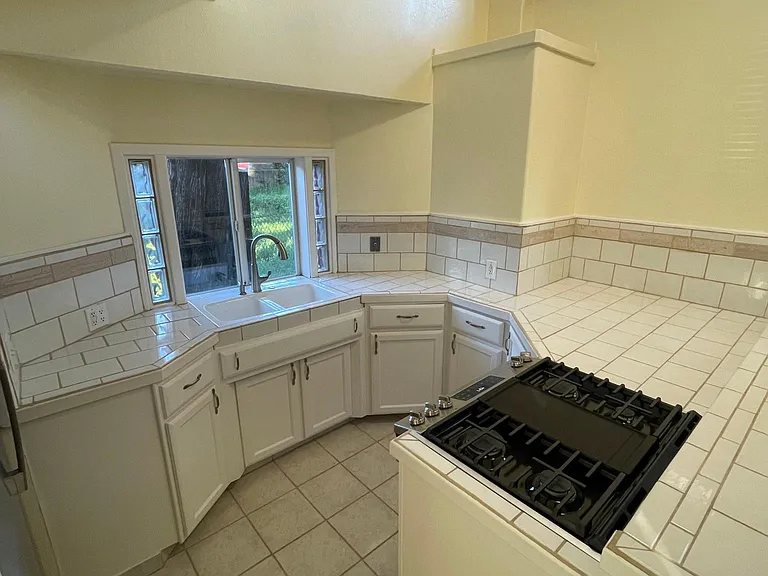 506 San Juan Ave — Photo 4