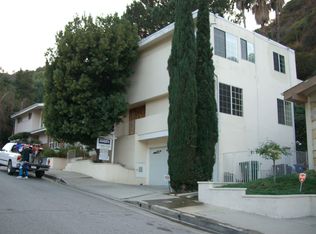 17111 Escalon Dr, Encino, CA 91436