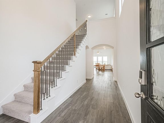 4th image of 19523 Shady Hike Ln