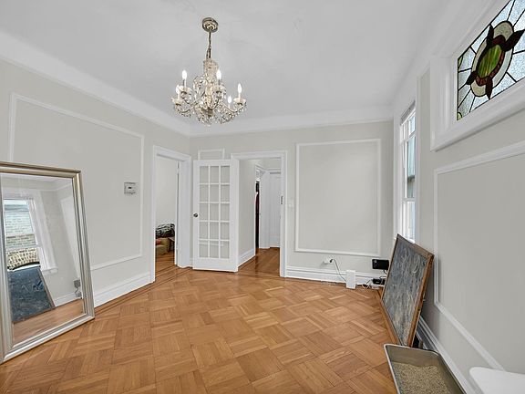 4th image of 14 Britton St Floor 2