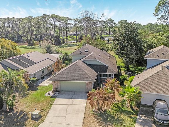 2nd image of 255 Braeburn Cir