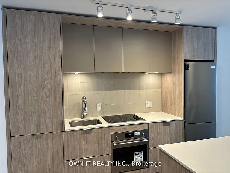 35 Tubman Ave #917 — Photo 5