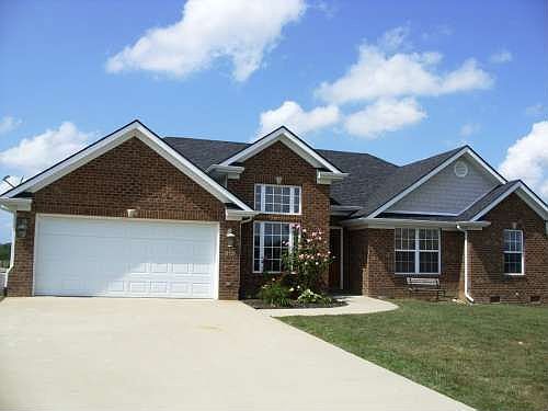 2nd image of 313 Windy Oaks Cir