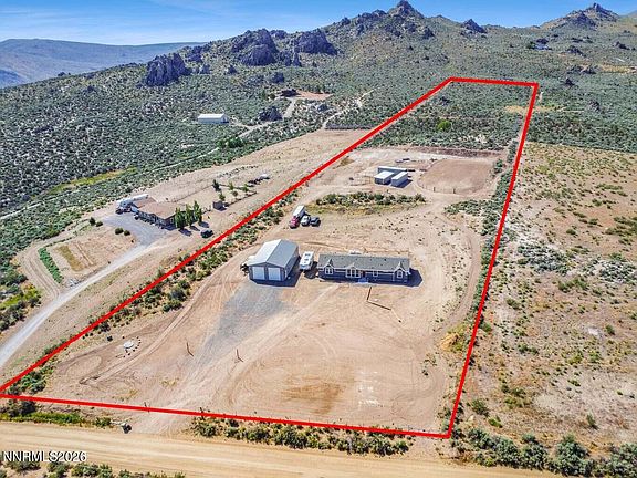 4th image of 105 Arabian Way