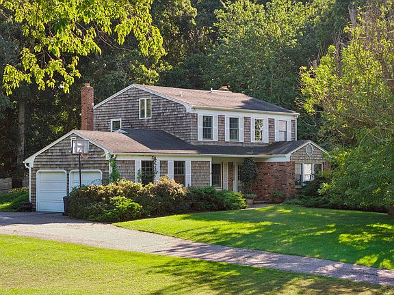 2nd image of 6 Turtle Pond Rd