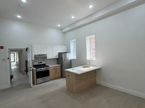 51 Lincoln Park, Newark, NJ
