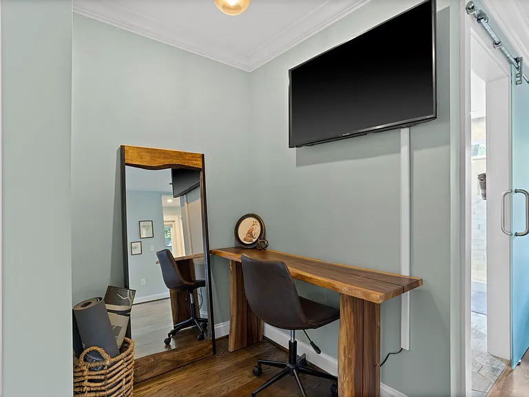 105 Sumner St #2B — Photo 11