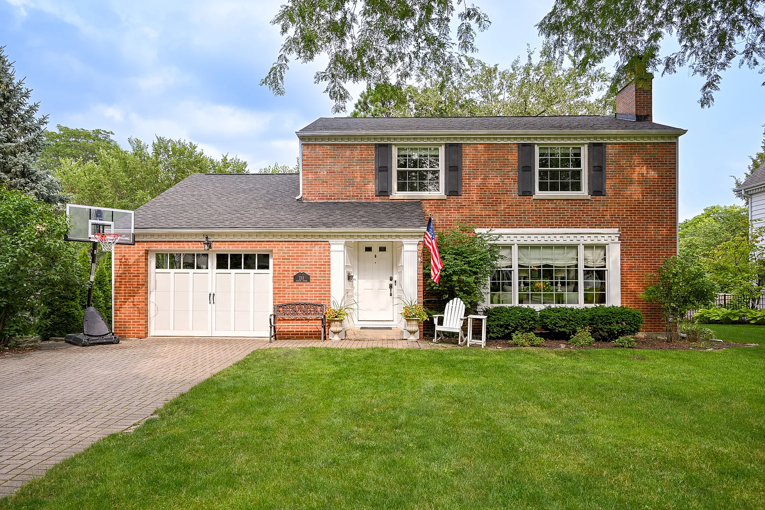 233 Merton Ave photo 1