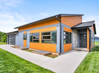 300 Matson St, Newton, KS 67114