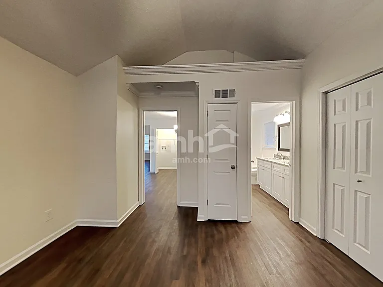 1325 Georgetown Dr — Photo 7