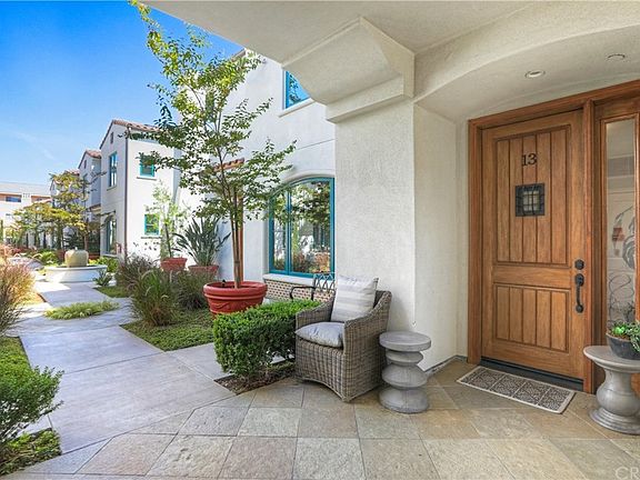 5th image of 188 S Sierra Madre Blvd Unit 13
