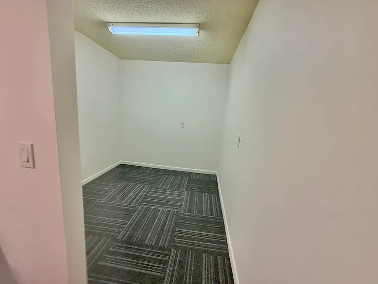 3710 Whitehall Dr #404 — Photo 21