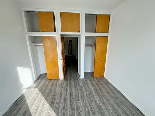 Rented by GreenVill Real Estate LLC | media 7