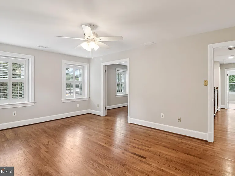 7518 Old Dominion Dr — Photo 30