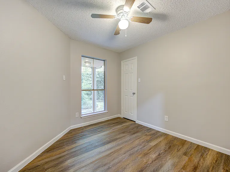 8418 Mosshang Ct — Photo 16