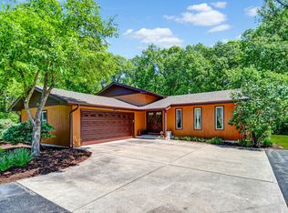 17342 Bluff Rd, Lemont, IL 60439