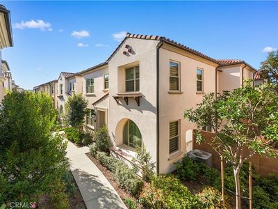 136 Newburry, Irvine, CA, 92618