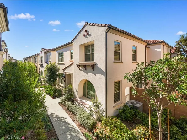 136 Newburry, Irvine, CA 92618