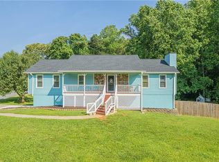 5301 Shadow Cir, Acworth, GA 30102