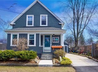 54 Jefferson St, Warwick, RI 02888