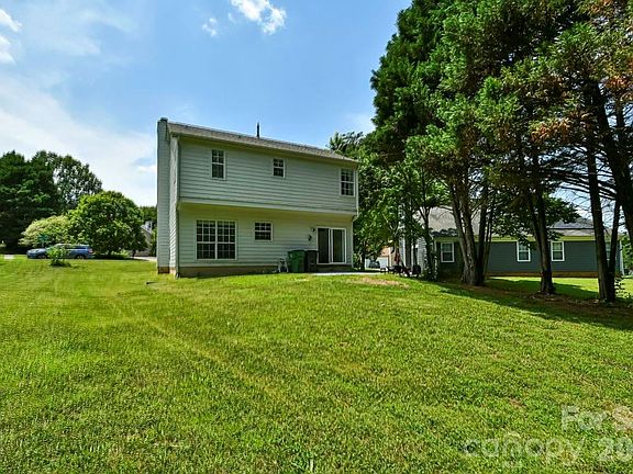 5th image of 8406 Bedford Green Ln