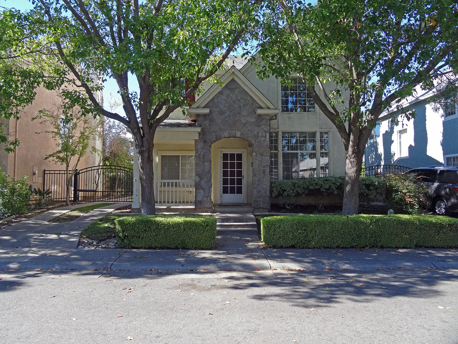 9362 Cedarview Way photo 1