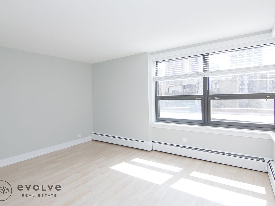 1st image of 445 W Wellington Ave APT 3D