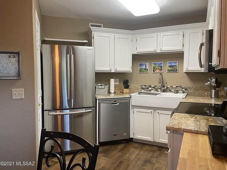 6655 N Canyon Crest Dr #1107 — Photo 6