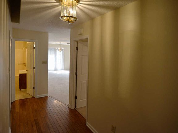 4th image of 5012 Trace Manor Ln