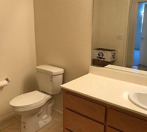 5th image of 12 Oak Grove Dr APT 104