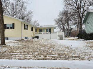 172 16th St NE, Watertown, SD 57201