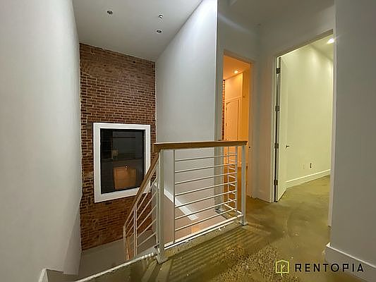 4th image of 753 Lexington Ave #2F