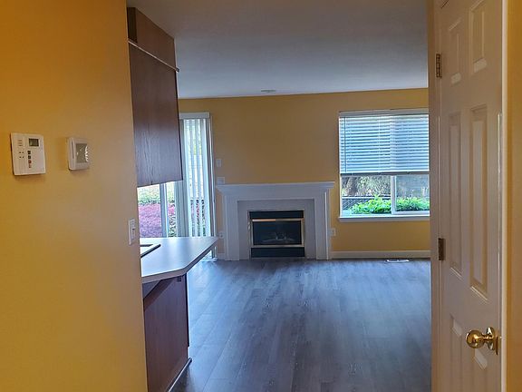 4th image of 7606 NE 52nd St