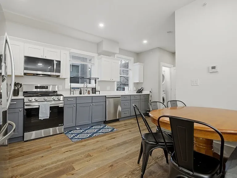 97 Hillside St #3A — Photo 1