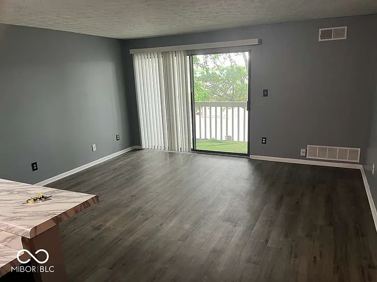 4351 Village Parkway Cir W #7 — Photo 5