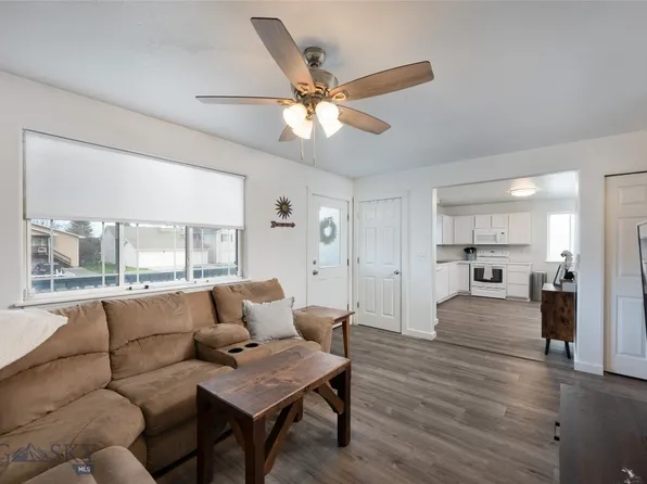 208 Show Pl APT A, Belgrade, MT 59714