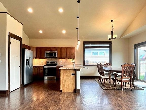 4th image of 378 Ramshorn Peak Ln