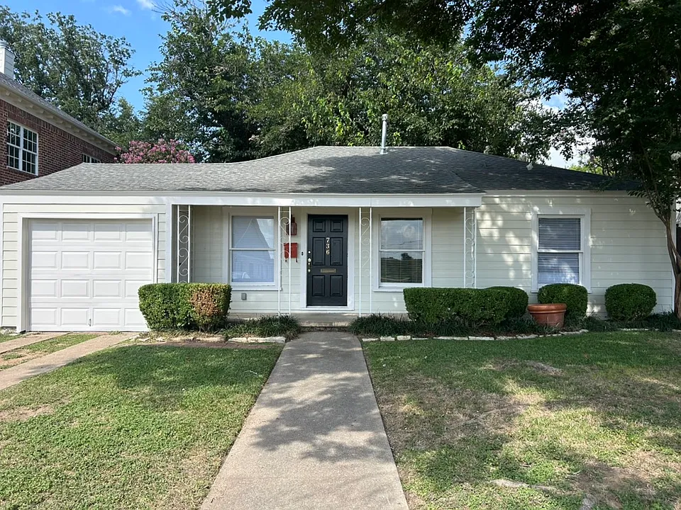 736 Edgefield Rd