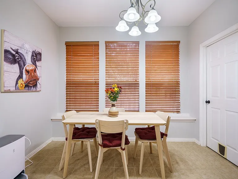 1408 Comanche Dr — Photo 10