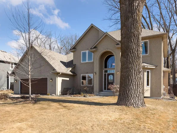 330 Louisiana Ave N, Golden Valley, MN 55427