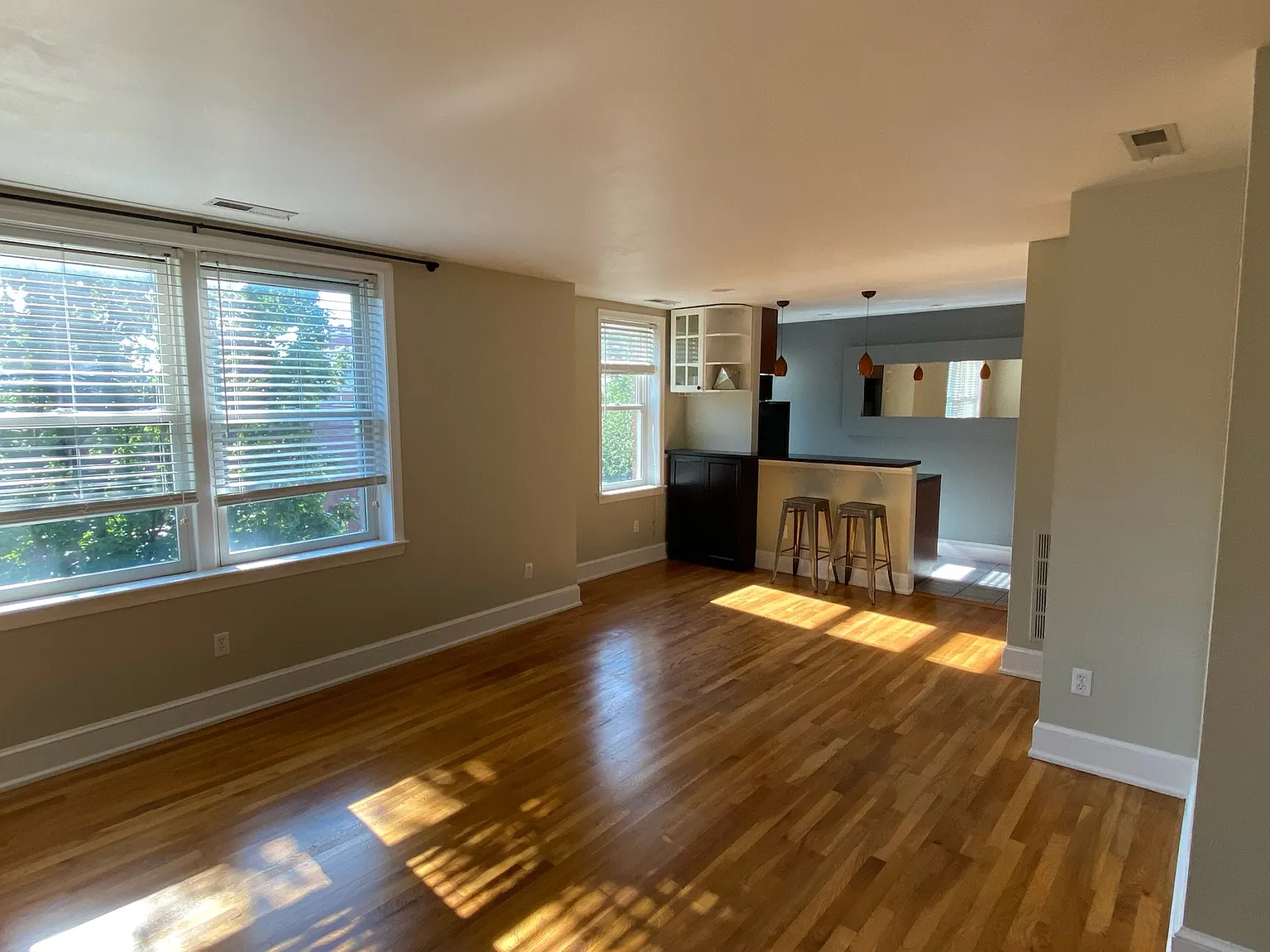 1 bed, 668 sqft, $2,550 — Photo 2