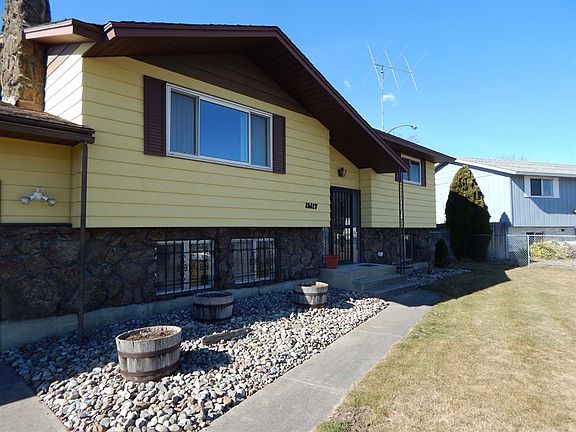 2nd image of 15117 E Upland Dr